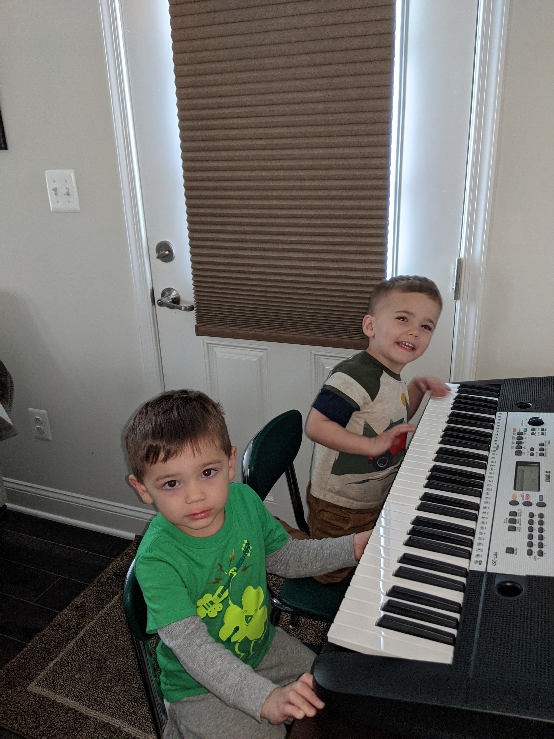 Picture_of_Sweet_Kids_Smiling_on_Piano_01